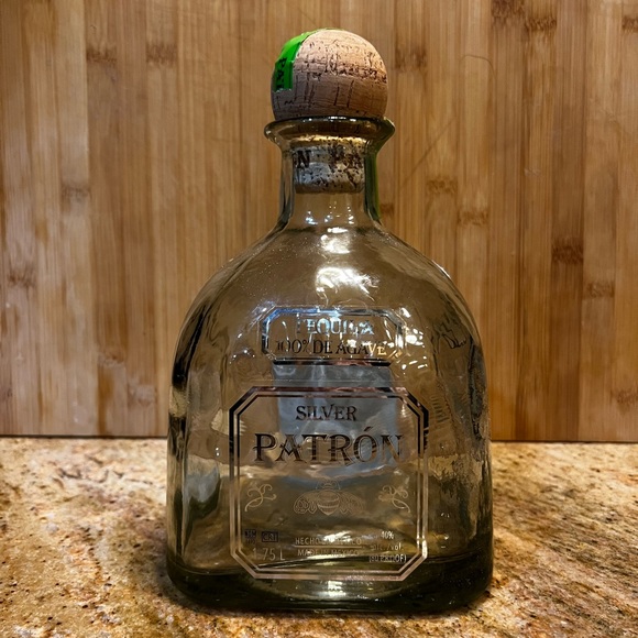 Empty bottle decor - Picture 2 of 2